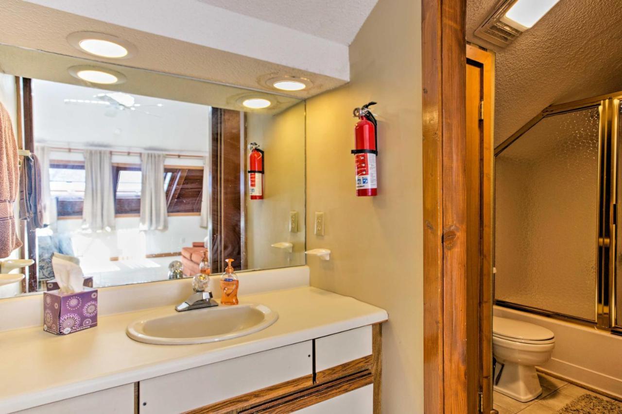 Pet-Friendly Beech Mountain Condo Steps To Slopes Exteriér fotografie